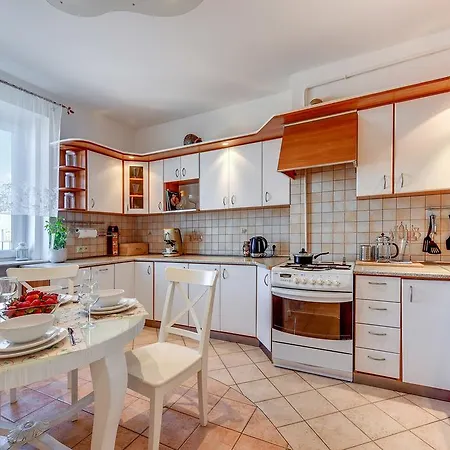 Kamienica Hotelowe Komfortowe Lozka, Plaza Orlowo Molo