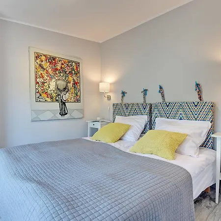 Хостел Kamienica Hotelowe Komfortowe Lozka, Plaza Orlowo Molo