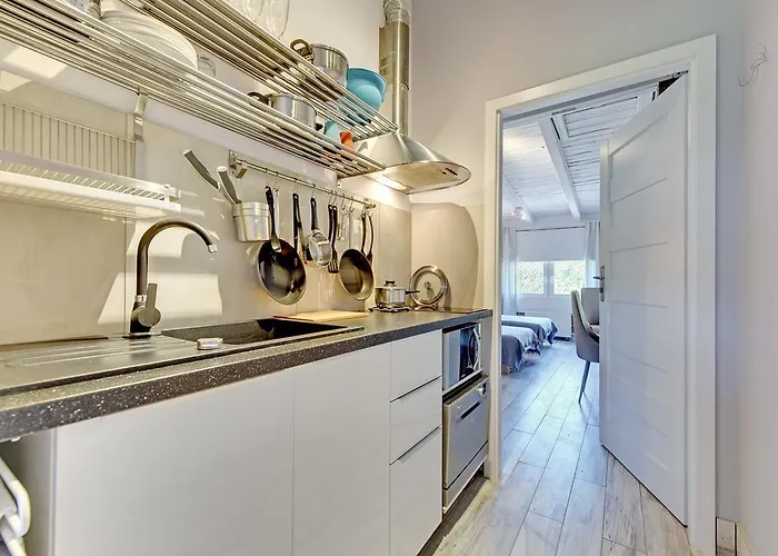 Vandrerhjem Kamienica Hotelowe Komfortowe Lozka, Plaza Orlowo Molo *