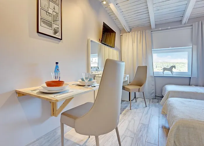 Kamienica Hotelowe Komfortowe Lozka, Plaza Orlowo Molo