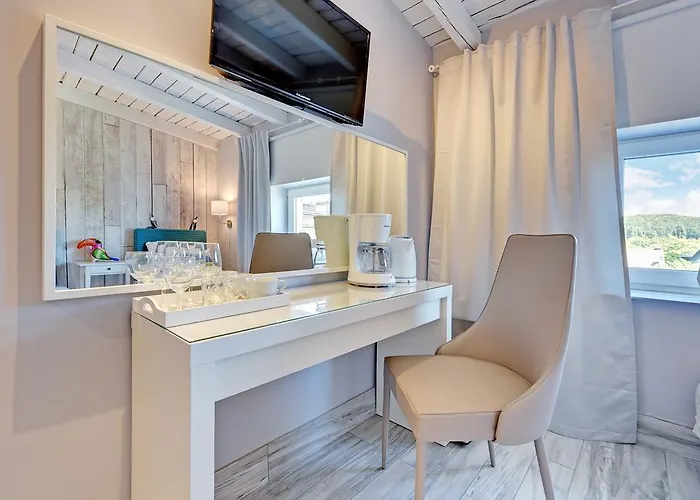 Kamienica Hotelowe Komfortowe Lozka, Plaza Orlowo Molo