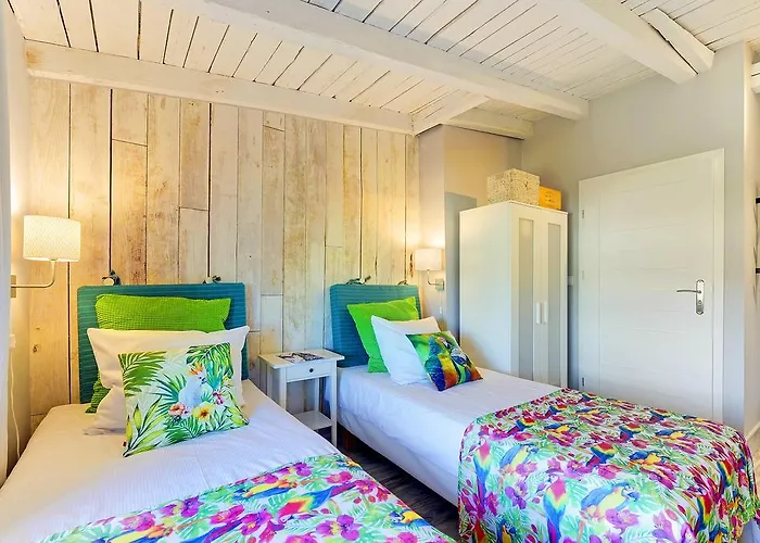 Vandrerhjem Kamienica Hotelowe Komfortowe Lozka, Plaza Orlowo Molo *